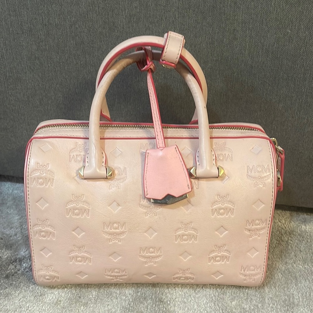 MCM. Small cute spring summer bag!